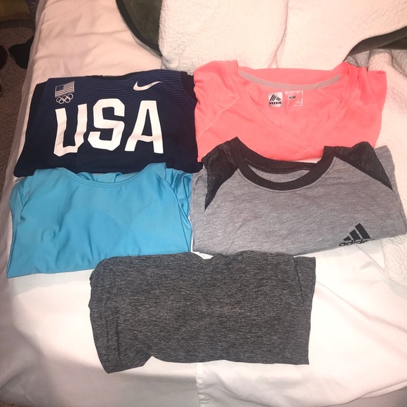 Lot of 5 workout tops - Picture 1 of 7